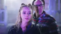 Una scena del film. Una scena del film.